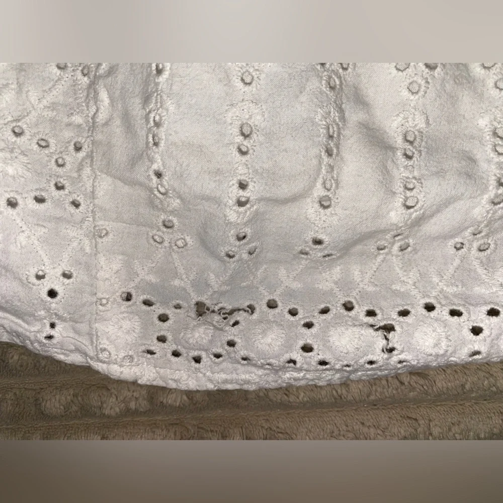 🤍 Carter’s Eyelet Peasant Top – Size 6/6X | 100% Cotton Boho Chic